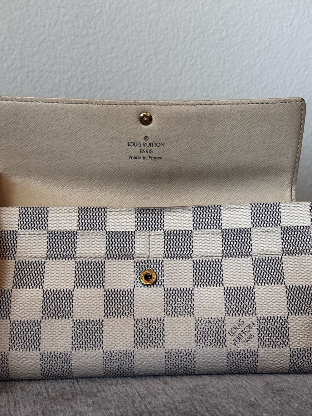 Louis Vuitton Damier Azur Long Continental Wallet - Picture 5 of 12